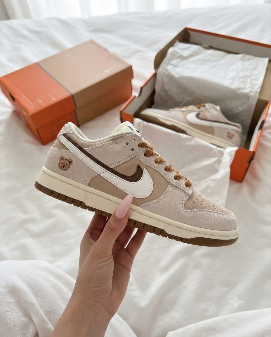 Nike Dunk Low "Teddy Bear"